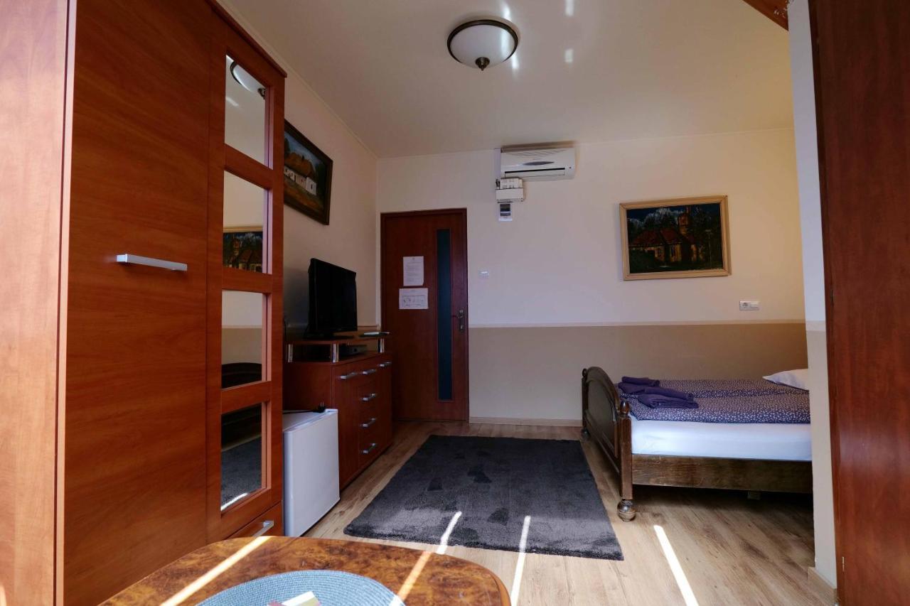 Nyilas Fogado Hotel Nyíregyháza Eksteriør billede
