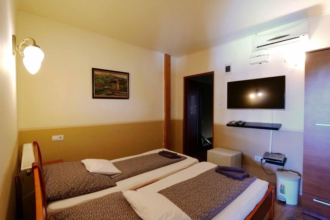 Nyilas Fogado Hotel Nyíregyháza Eksteriør billede