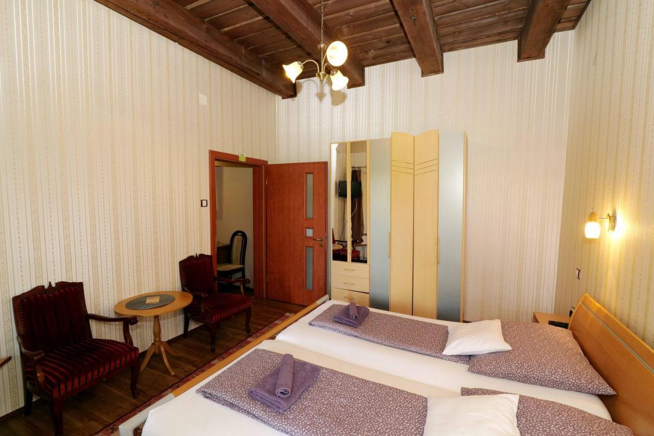 Nyilas Fogado Hotel Nyíregyháza Eksteriør billede