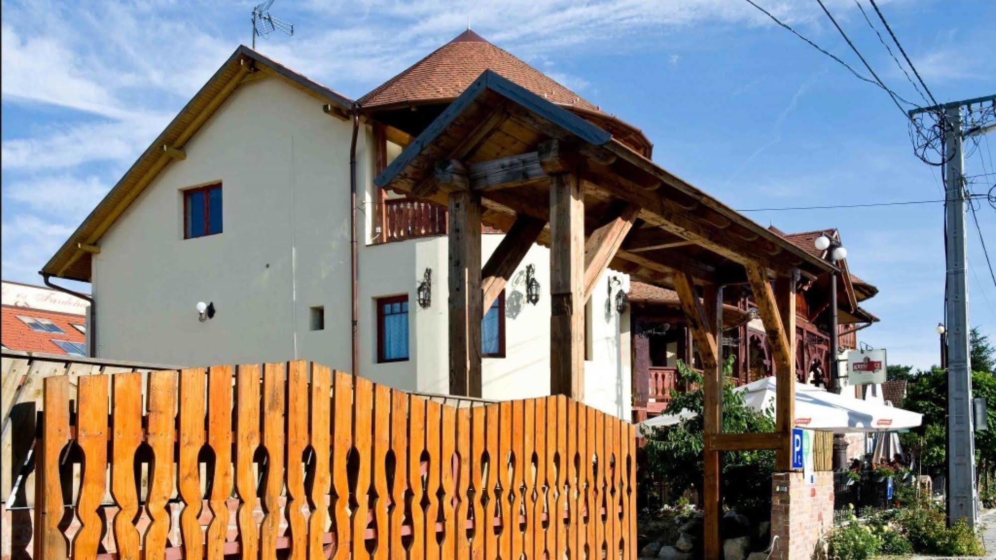 Nyilas Fogado Hotel Nyíregyháza Eksteriør billede